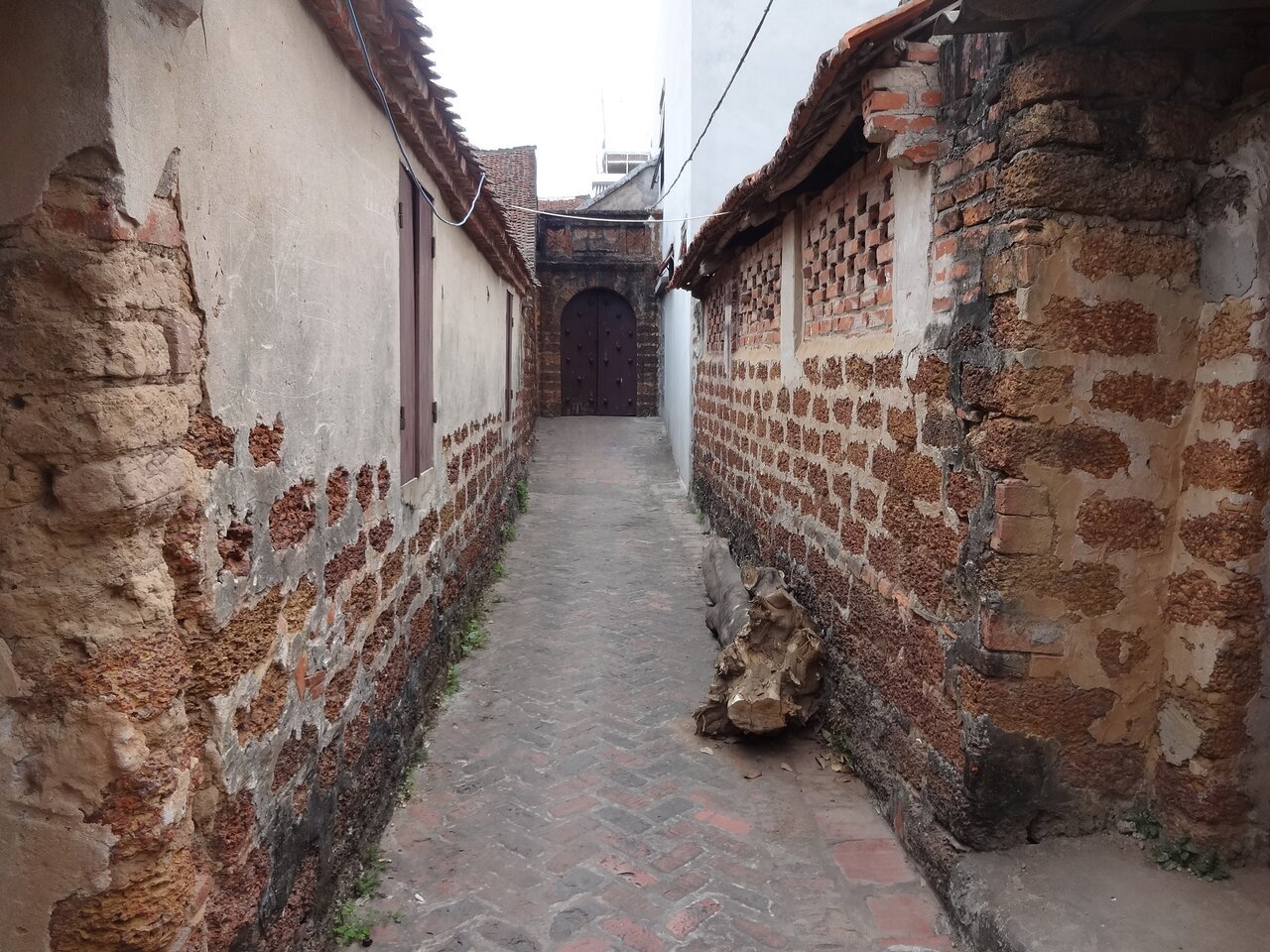 Hanoi Cycling Trip Duong Lam Ancient Village 1 Day